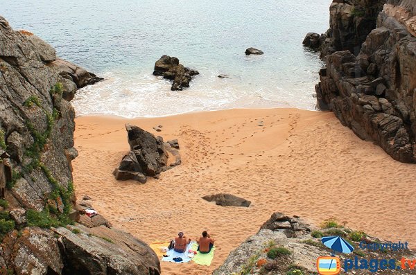 Plage à côté de la grotte de Belle Maison sur l'ile d'Yeu