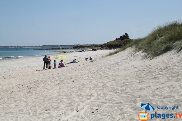 Plage de Ker Emma Pen ar C'hleuz  à Treflez