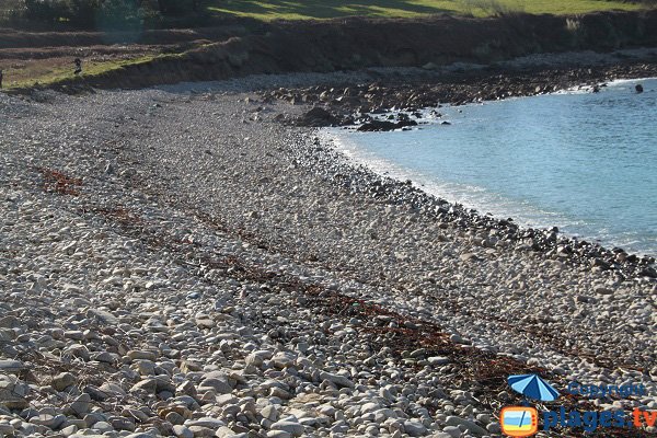 Ombre sur la plage de Keraden à Plougasnou