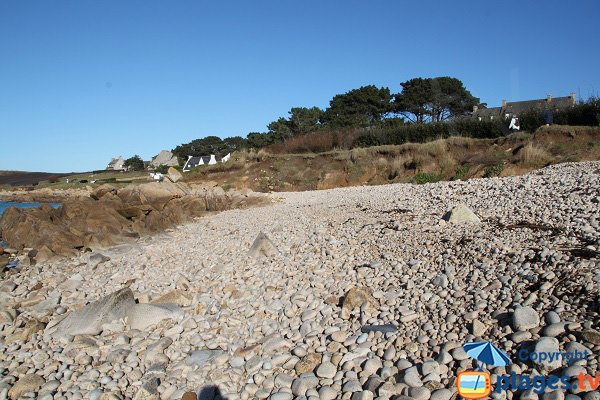 Plage de galets de Keraden - Plougasnou