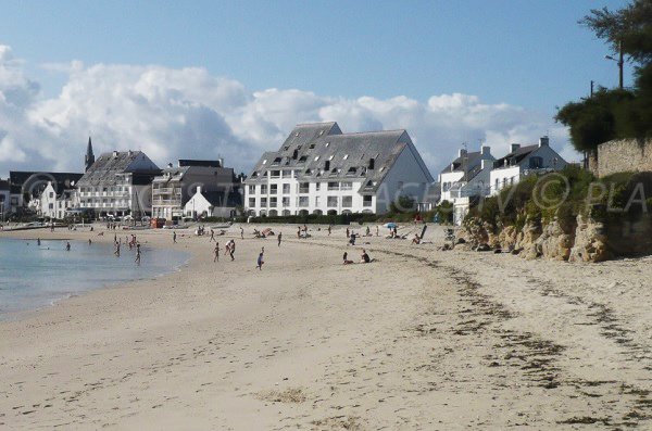 Plage dans le centre de St Pierre de Quiberon