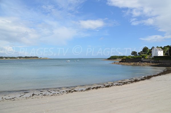 Beach of Kerbihan at low tide - La Trinité sur Mer