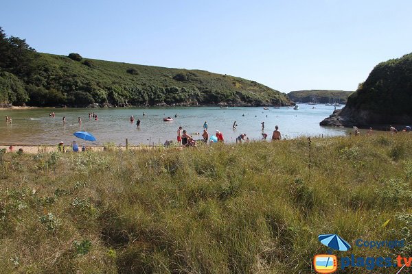 Plage calme à Belle Ile en Mer - Kerel