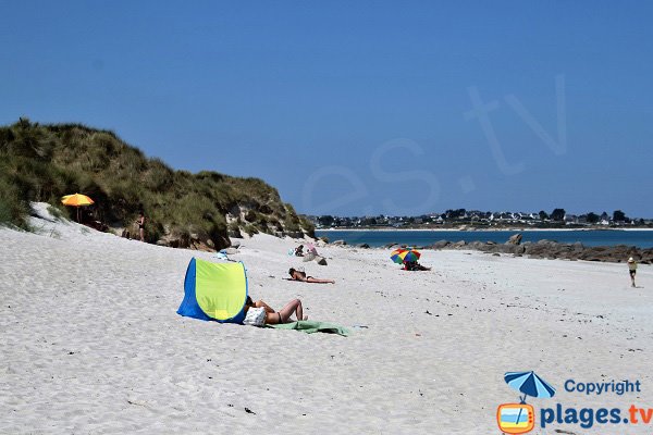 Plage de Ker Emma Ode Vraz en Bretagne - Finistère Nord