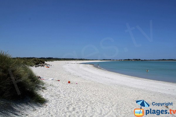 Photo de la plage de Keremma en Bretagne - Plounévez-Lochrist