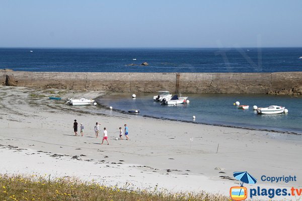 Low tide on the Kerfissien beach - Cléder