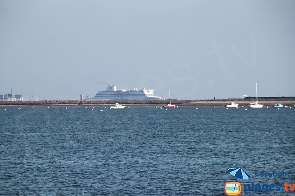 Ferry depuis la plage du Kerigou