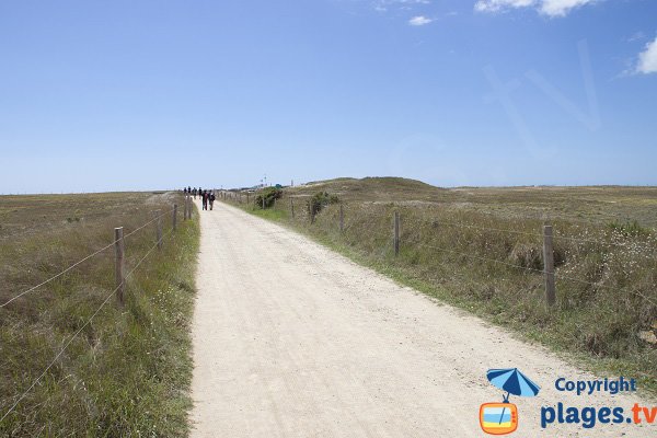 Access to Kervégant beach in Plouhinec - Morbihan