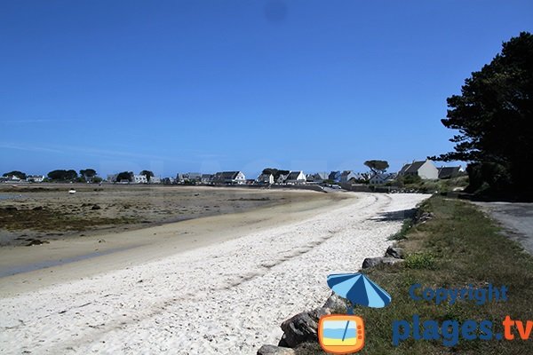 Plage calme à Plouguerneau - Kervenni