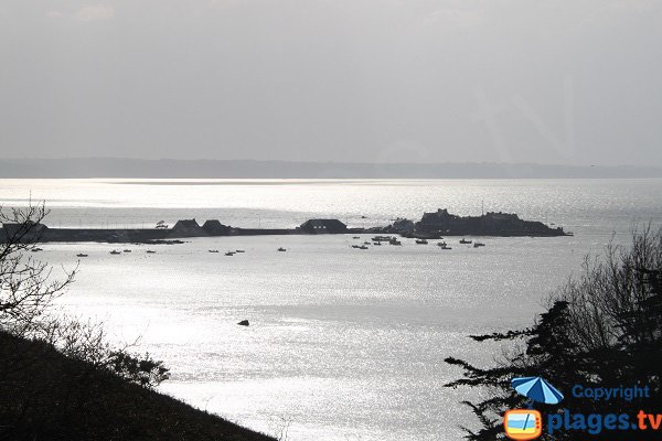 Presqu’île du port de Locquémeau 