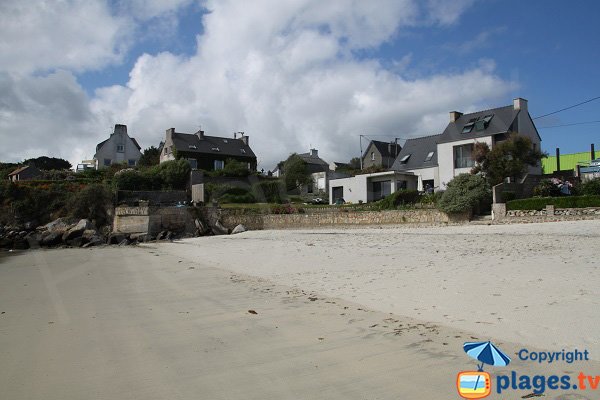 Maisons en bord de mer sur la plage de Plouguerneau