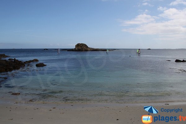 Vue sur le large depuis la plage de Korejou Port - Plouguerneau