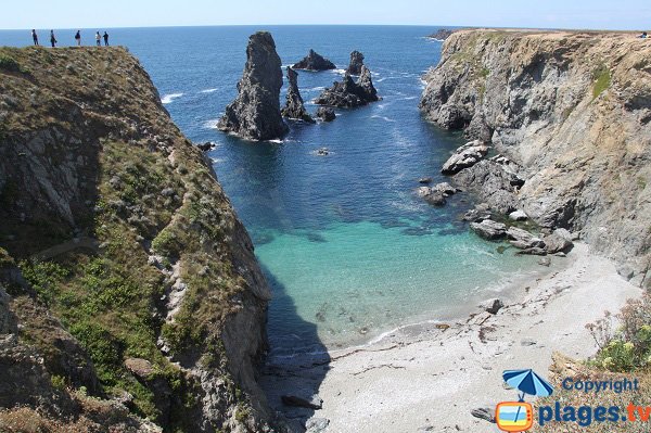 Crique à côté des aiguilles de Port-Coton à Belle Ile en Mer