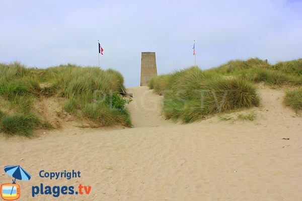 Accès à la plage de St Martin de Varreville en Normandie