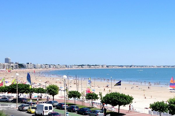 Bay of La Baule with different beaches