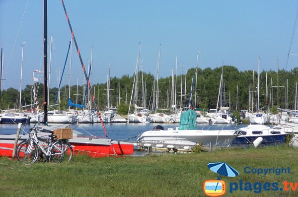 Port of Navarrosse - Lake of Biscarrosse