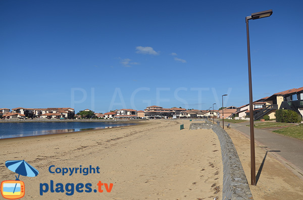 Promenade piétonne le long de la plage de Vieux Boucau