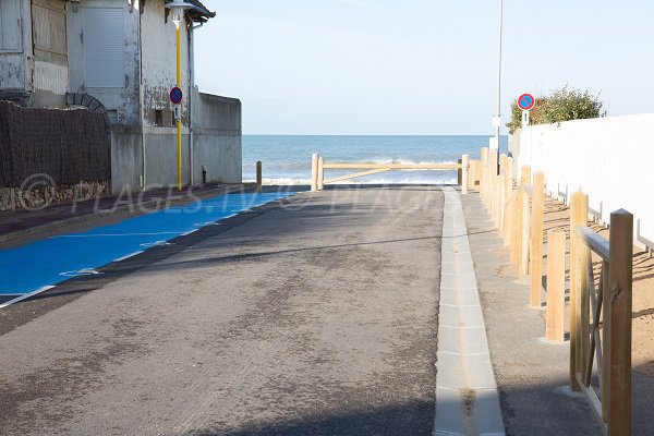 Accès à la plage de Laforge