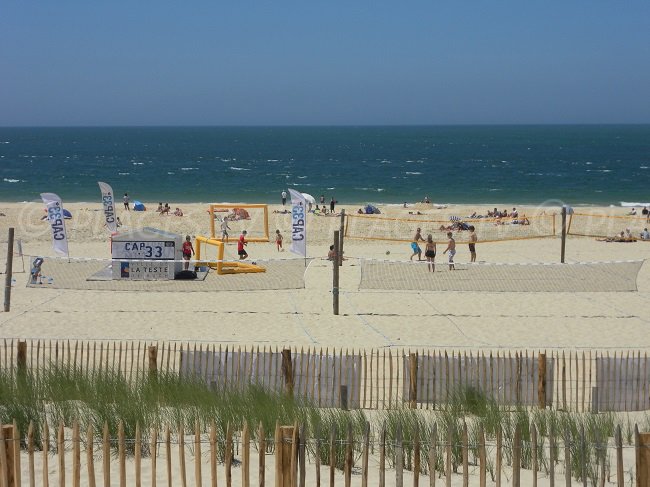 Activities on Lagune beach in Pyla sur Mer in France