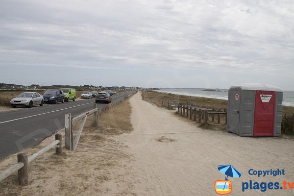 Parking of Lanénec beach in Guidel