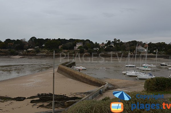 Spiaggia porto turistico a Pornic