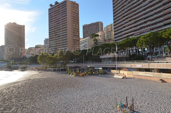 Strand von Monaco westlich des Strandes