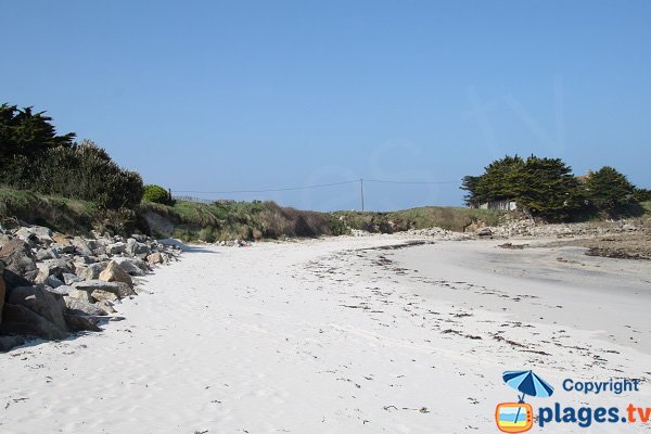 Plage confidentielle à Santec - Le Billou