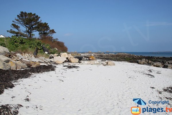 Rocks around the beach of Prat de Santec