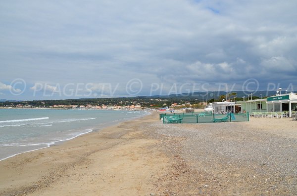 Plage des Lecques côté est à St Cyr sur Mer