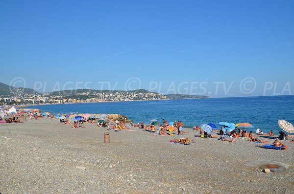 Foto vom Lenval Strand mit Blick auf die Engelsbucht - Nizza