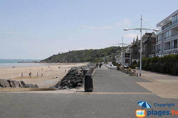 Promenade en bord de mer de Plérin sur Mer