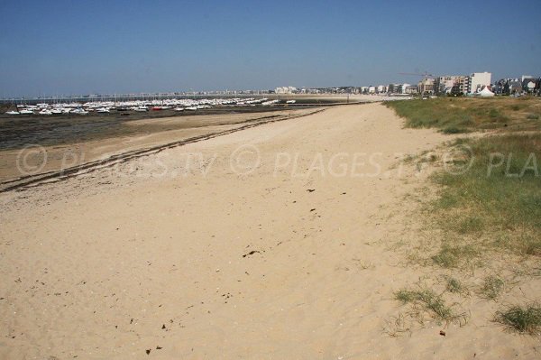 Vue globale sur la plage du Libraire de Pornichet depuis le port