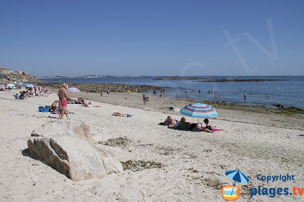 Photo la plage à proximité du Fort de Locqueltas