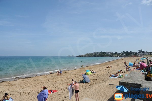 Photo of Longchamp beach in Saint Lunaire in France