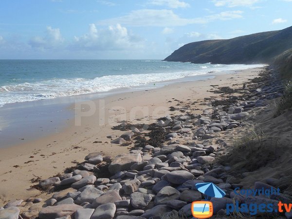 Plage du Lourtouais à marée haute - Cap Erquy