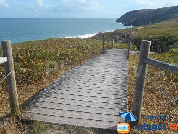 Sentieri attrezzati della spiaggia Lourtouais in Erquy