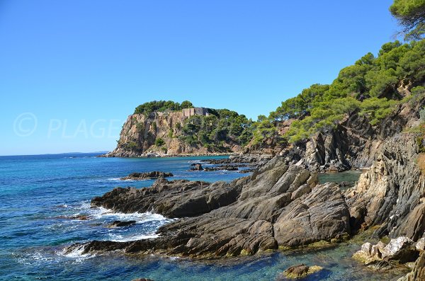 Accès à la plage du Luxembourg