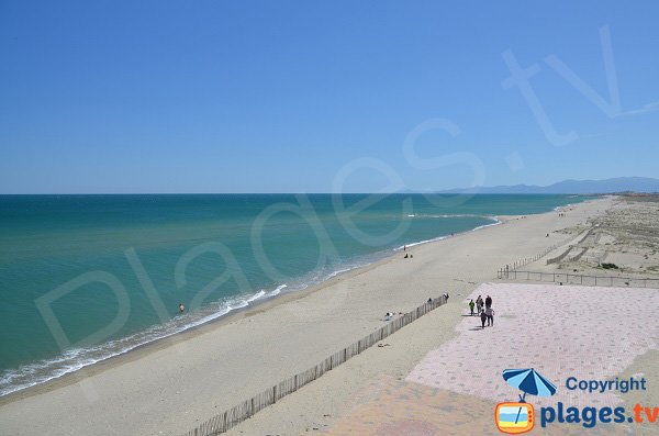 Photo of the beach of Lydia, looking south, Port Barcarès