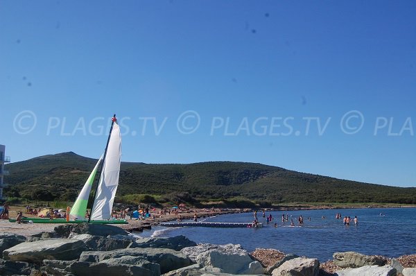 Spiaggia di Macinaggio e posto di soccorso