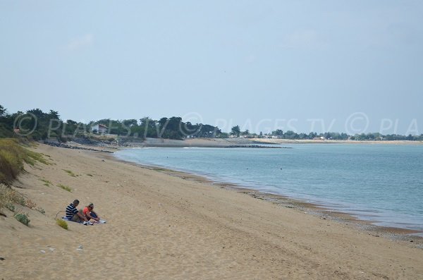 End of Malaiguille beach in La Brée les Bains