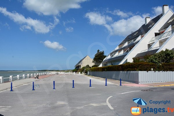 Accès à la plage du Marais du Crotoy à partir de la digue