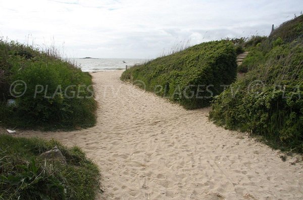 Accès à la plage de Maresclé à Pénestin