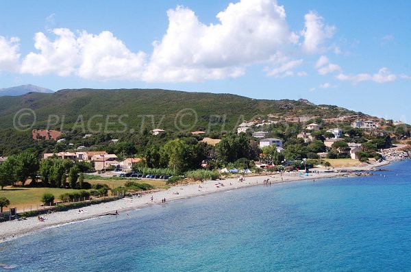 Photo de la plage dans la marine de Sisco en Corse