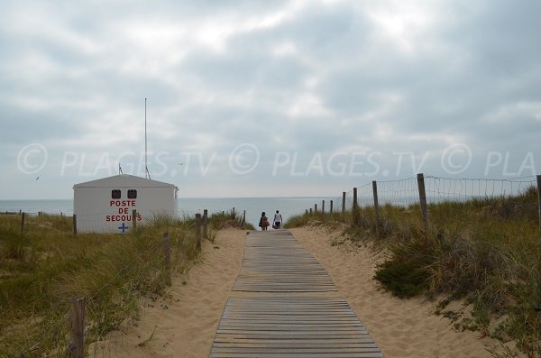 Lifeguard station of Matha beach - Oleron