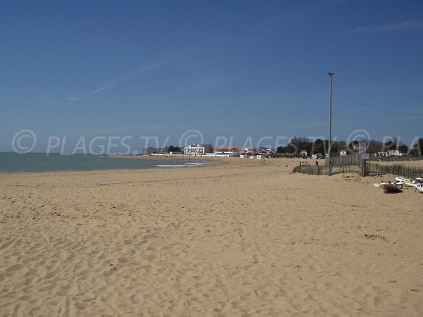 Maupas beach with view on Central beach of  La Tranche sur Mer