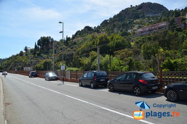 Parkplatz für den Strand Maurin - Théoule sur Mer