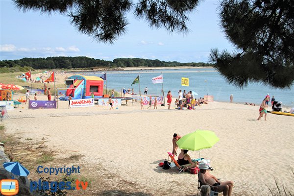 Club Mickey sur la plage de Men Du - La Trinité sur Mer