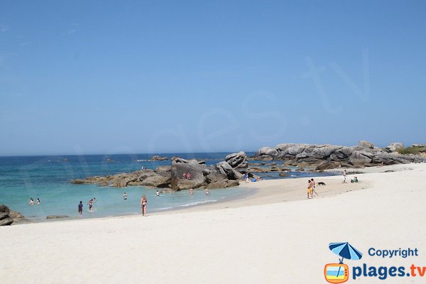 Large sandy cove of C'hi Du - Kerlouan