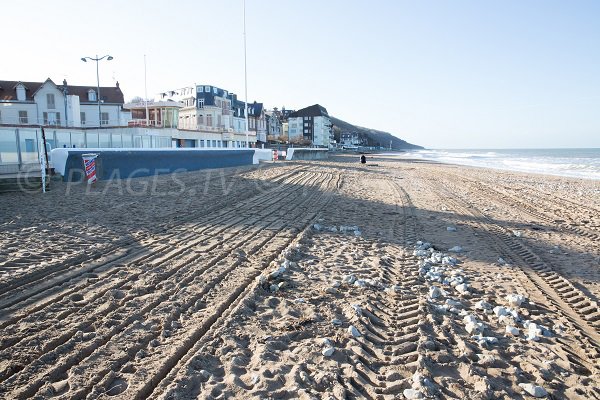 Beach in the city center of Villers sur Mer