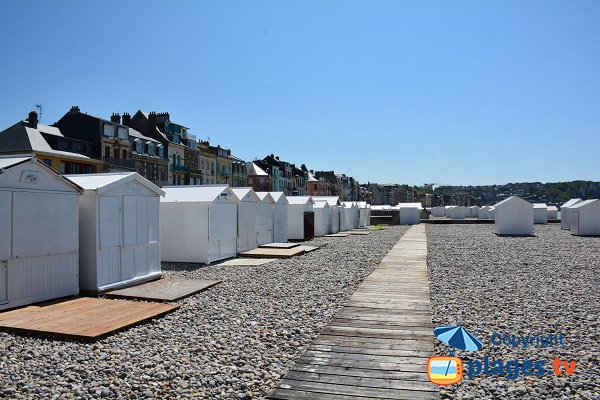 bathing huts on the beach of Mers les Bains